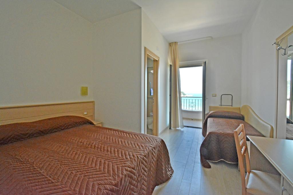 Hotel Incanto Peschici Δωμάτιο φωτογραφία